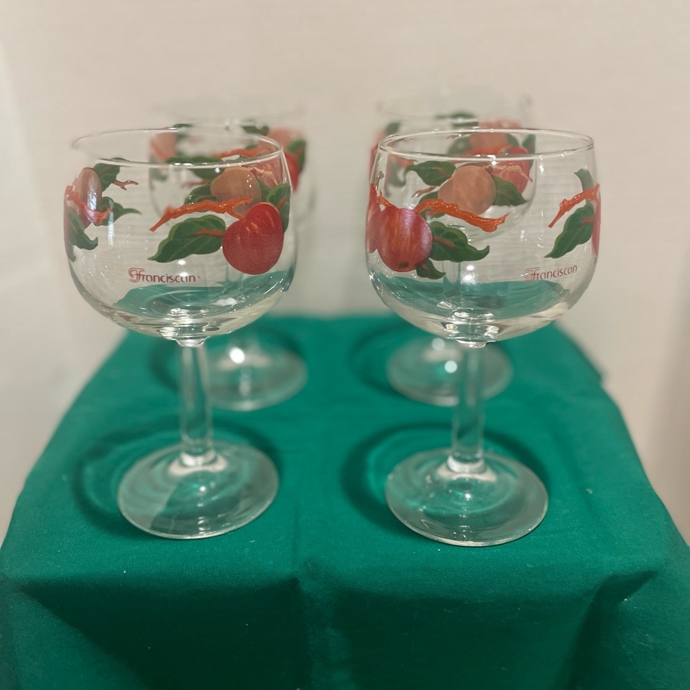 Franciscan  Apple Design Stemware Glasses
